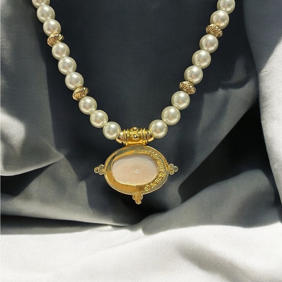 Vintage Sutton Hoo Gold Plated Faux Pearl Necklace 17” - Picture 3 of 10